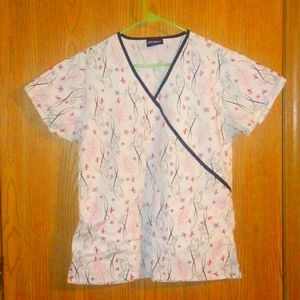WHITE/BLaCK/PiNK "Breast cancer ribbon 🎗️" Vneck short sleeve shirt @SIZE: M